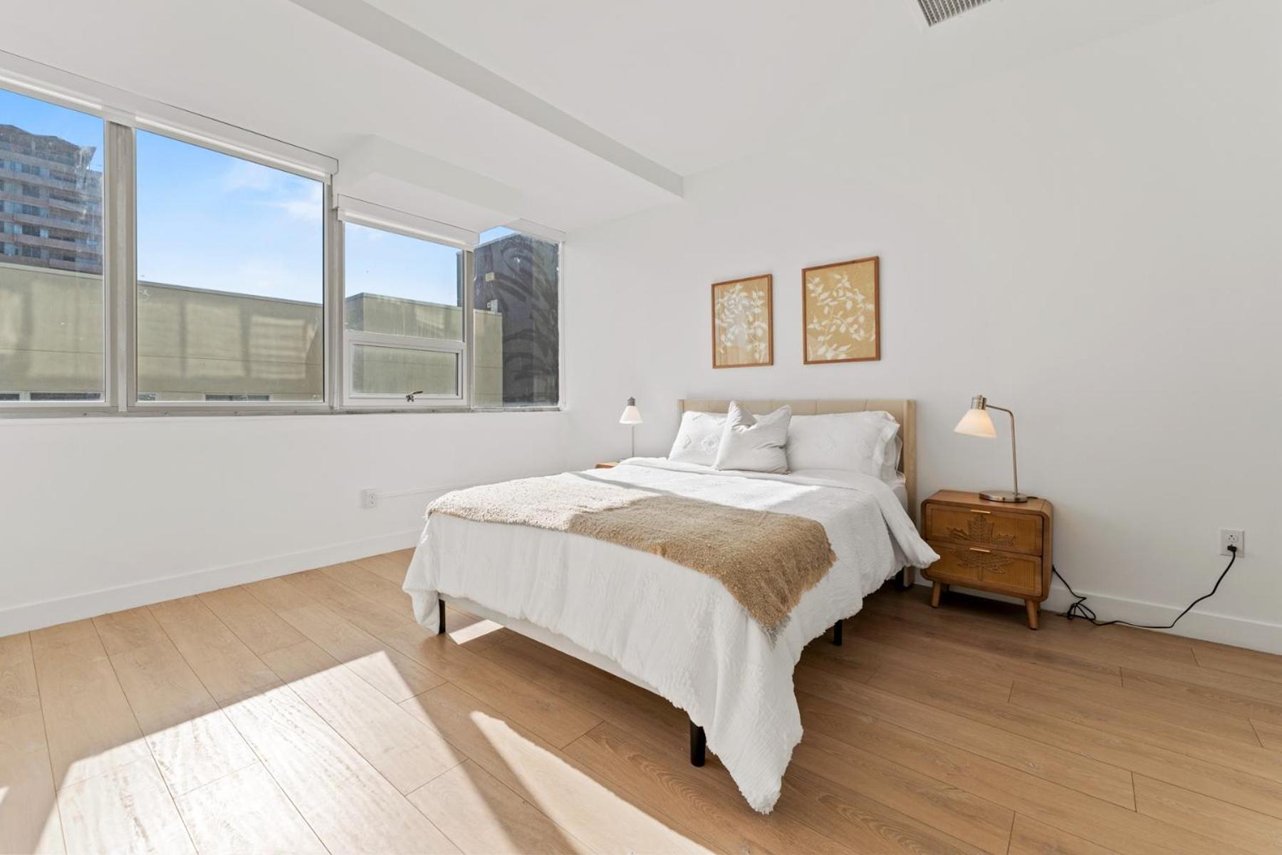 Chic Urban Retreat In Heart Of La, Steps From Attractions! Hotel 4*